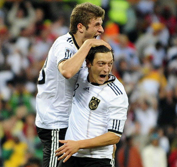 开云体育APP下载-关于德国队轻取日本队，黄鸭组合扛起全队的信息