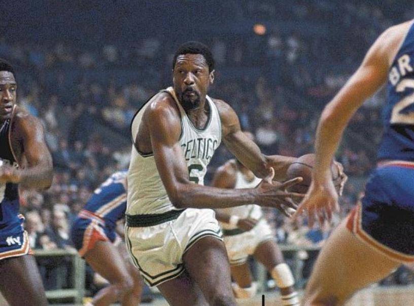 威廉姆斯轻取红牛二队，拉塞尔点燃赛场的简单介绍