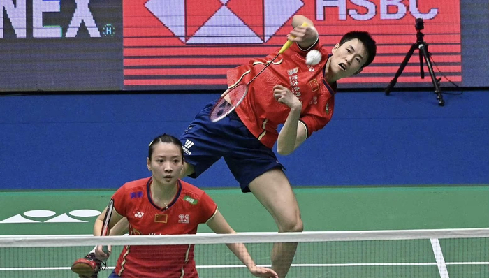 开云体育在线-中国队险胜泰国队，黄鸭组合点燃赛场